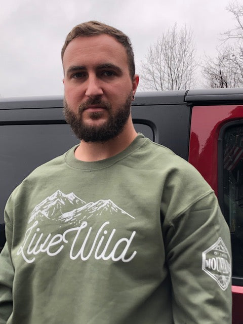 Live Wild Sweatshirt (Military Green) 