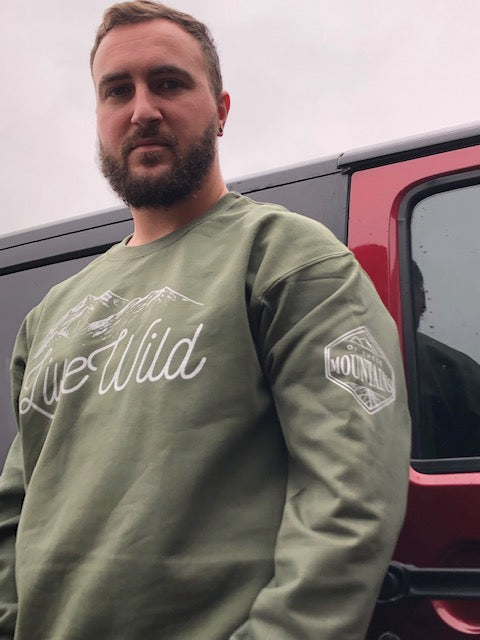 Live Wild Sweatshirt (Military Green) 